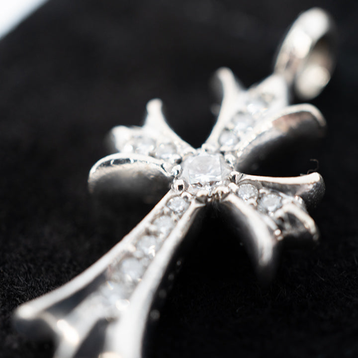 Chrome Hearts 18KWG クロムハーツタイニーファットクロスTNY CRSF P DMND PAVEダイヤ チャーム ホワイトゴールドネックレストップ