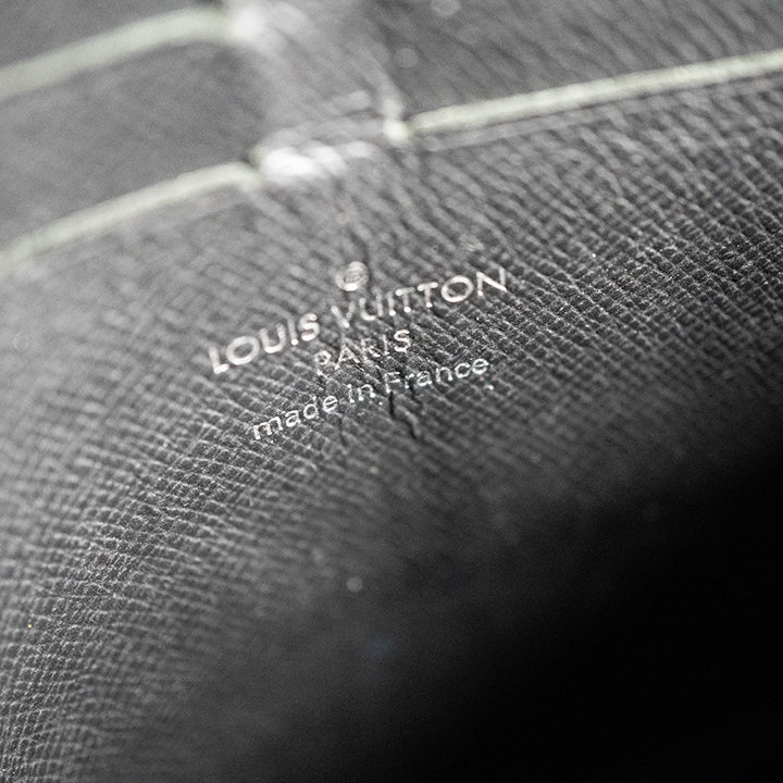 LOUIS VUITTON ルイヴィトン グラフィットポシェットヴォワヤージュMM N41696