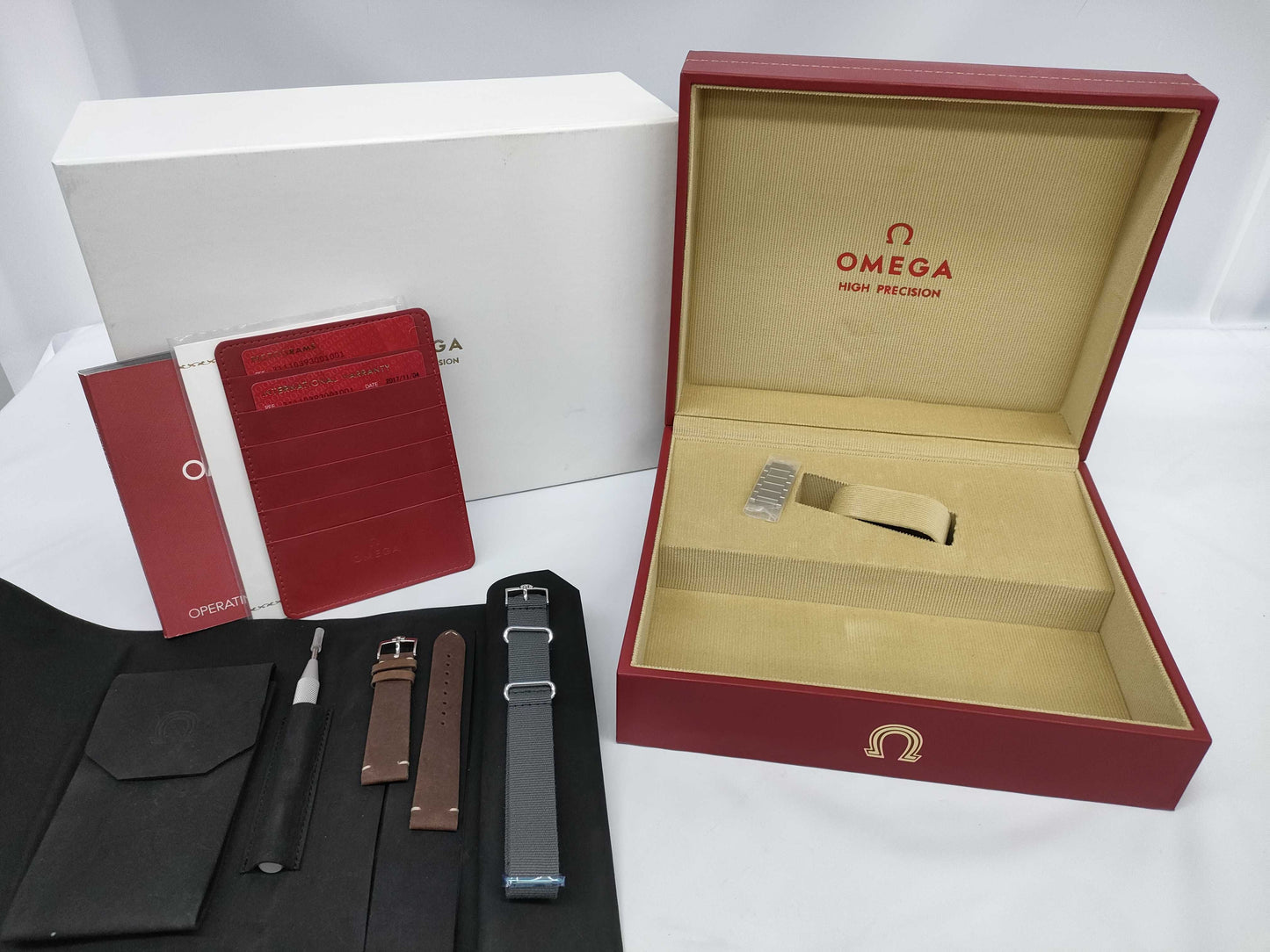 限定モデル OMEGA オメガ スピードマスター '57 1957トリロジー 311.10.39.30.01.001 世界3557本限定