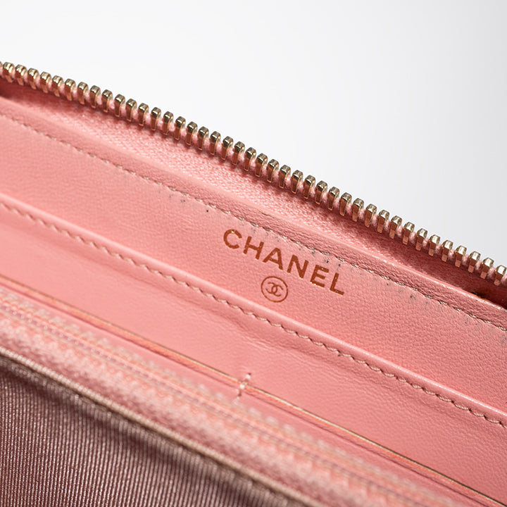 CHANEL シャネル ラムスキン マトラッセ ラウンドジップ 長財布 A50097 レディース