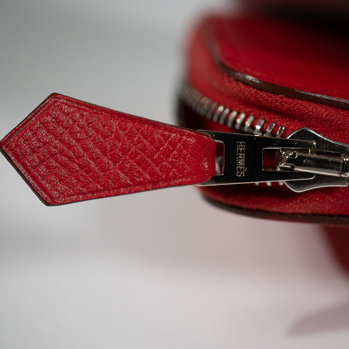 HERMES エルメス アザップ ヴェルティカル ヴォーエプソン レッド シルバー金具 □O刻印(2011年頃) レディース シェーブル 二つ折り財布 塗装あり リペア