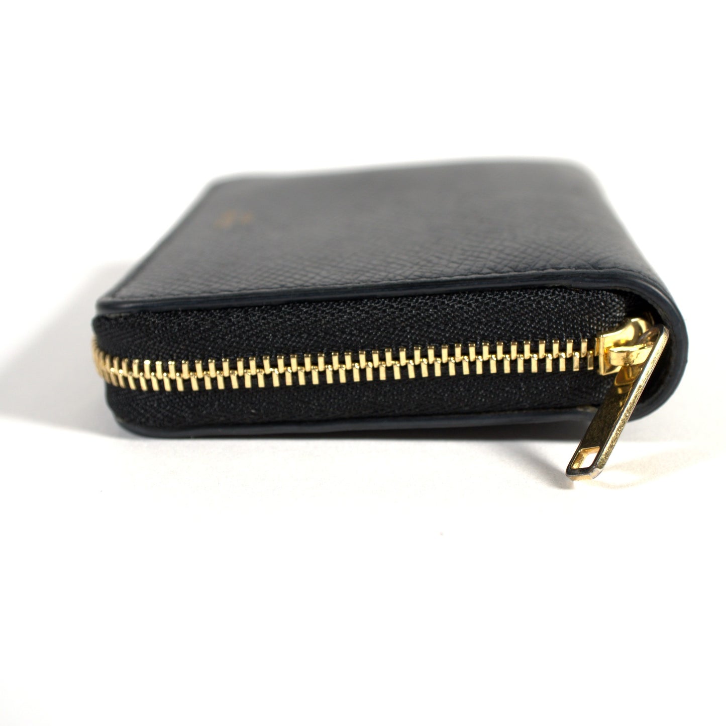 セリーヌ CELINE コンパクト ジップ ウォレット コインケース 小銭入れ カードケース ミニ財布 10B663BEL レザー ブラック 黒 イタリア製 メンズ レディース 中古 Bランク