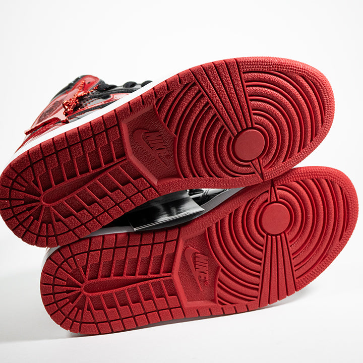 NIKE AIR JORDAN 1 RETRO HIGH OG BRED PATENT ナイキ エアジョーダン1レトロハイ ブレッド パテント スニーカー 555088-063