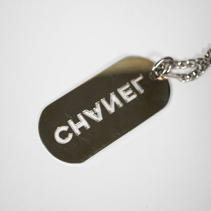 CHANEL シャネル ロゴ  ドッグタグ プレート チャーム シルバー