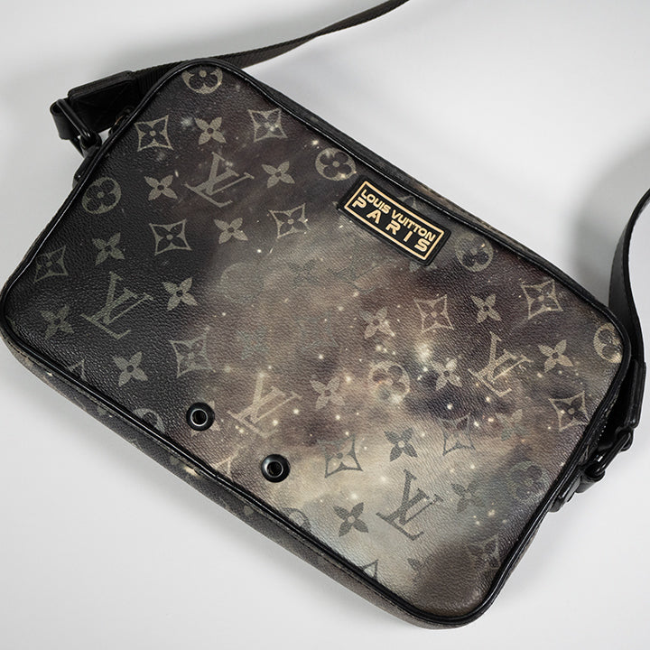 LOUIS VUITTON ルイヴィトン モノグラム ギャラクシー アルファ メッセンジャー ブラック M44165 メンズ ボディバッグ