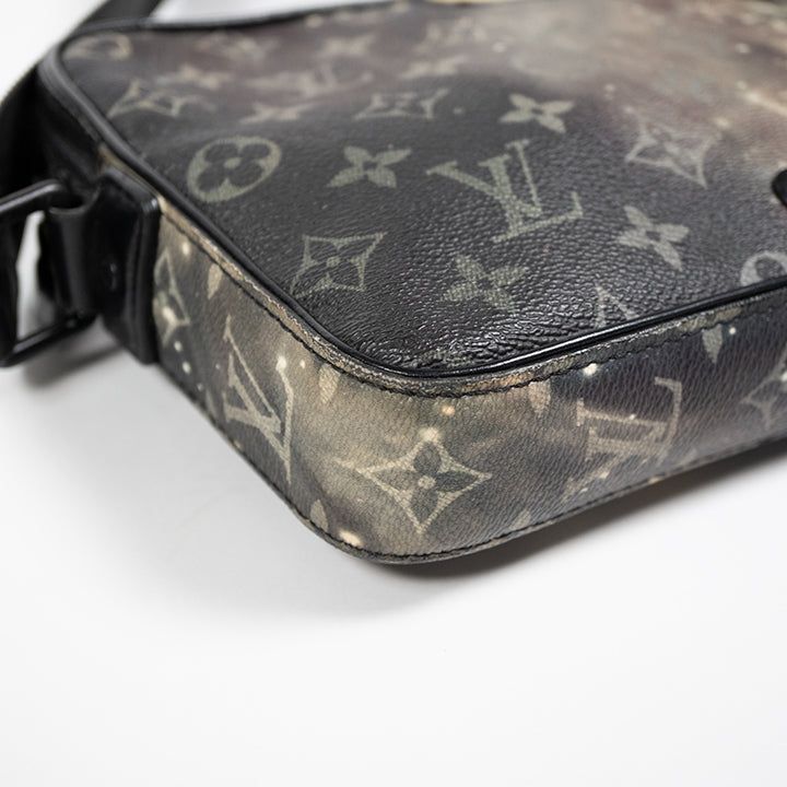 LOUIS VUITTON ルイヴィトン モノグラム ギャラクシー アルファ メッセンジャー ブラック M44165 メンズ ボディバッグ