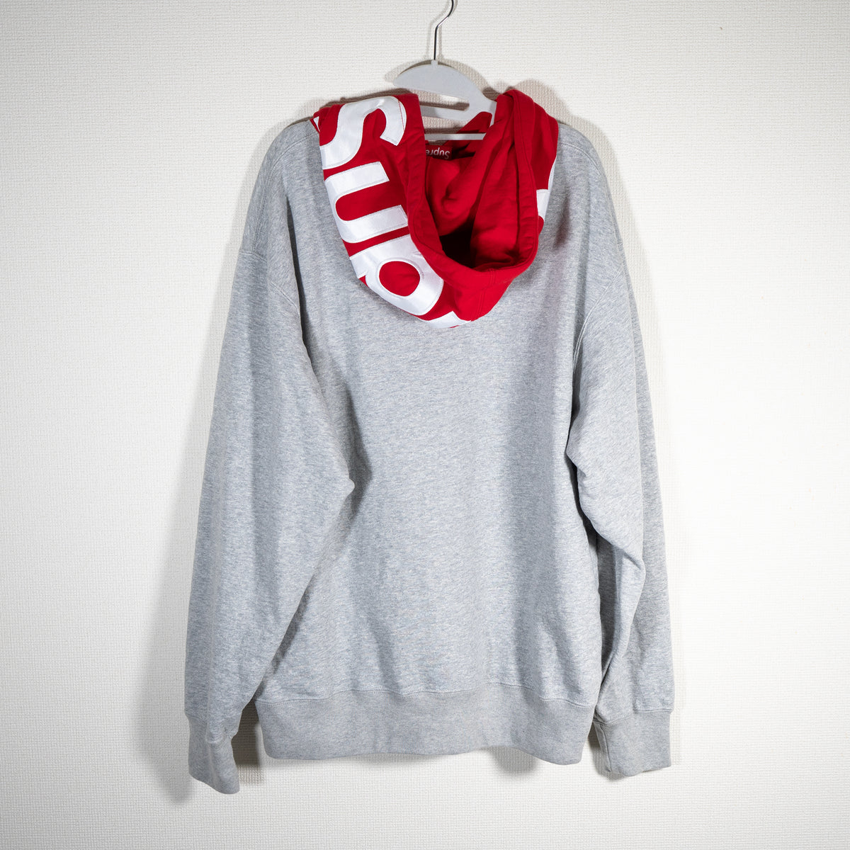 シュプリーム Contrast Hooded Sweatshirt ヘザーグレー×レッド 背面 フードロゴ
