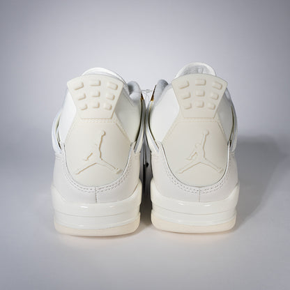 Nike Women's Air Jordan 4 Retro  White & Gold ナイキ エアジョーダン4