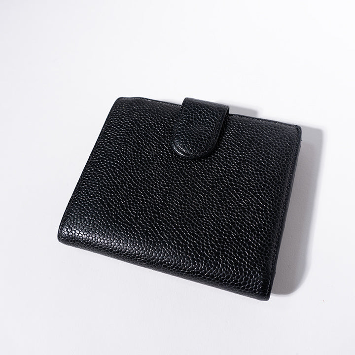 CHANEL キャビアスキン 二つ折り財布 WホックA13496